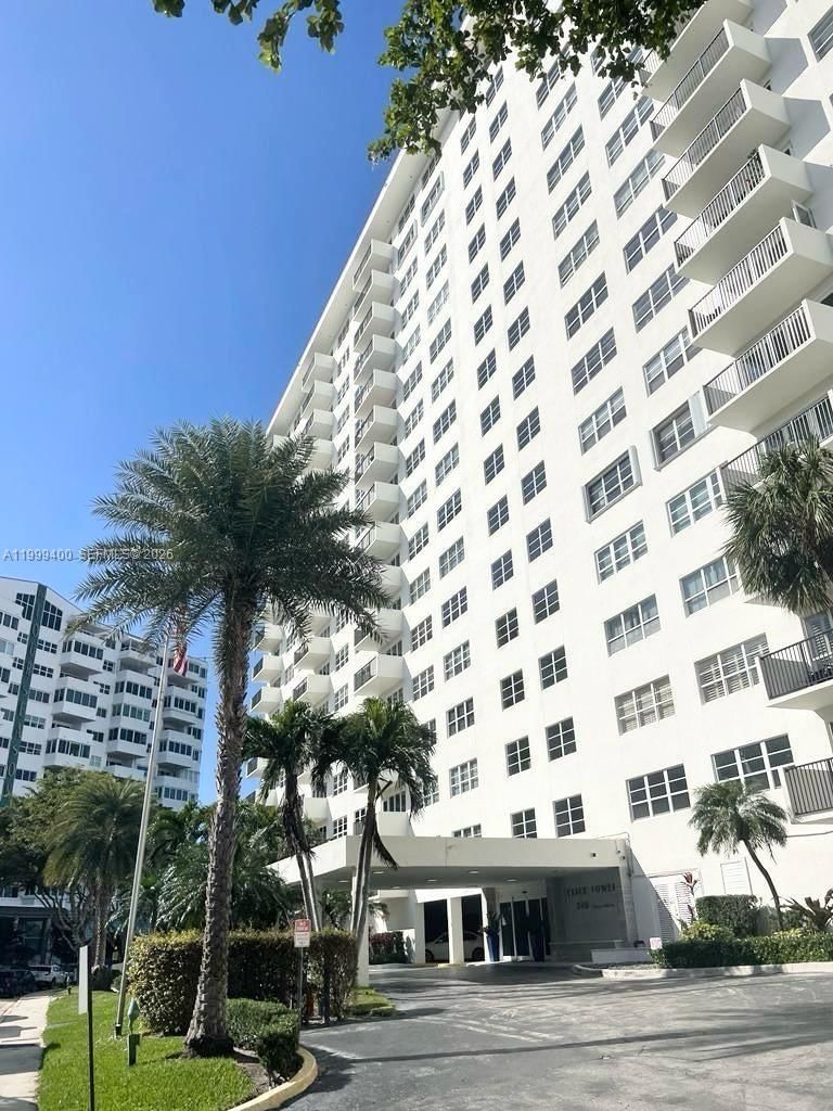 Real estate property located at 340 Sunset Dr #407, Broward, Essex Tower Condo, Fort Lauderdale, FL