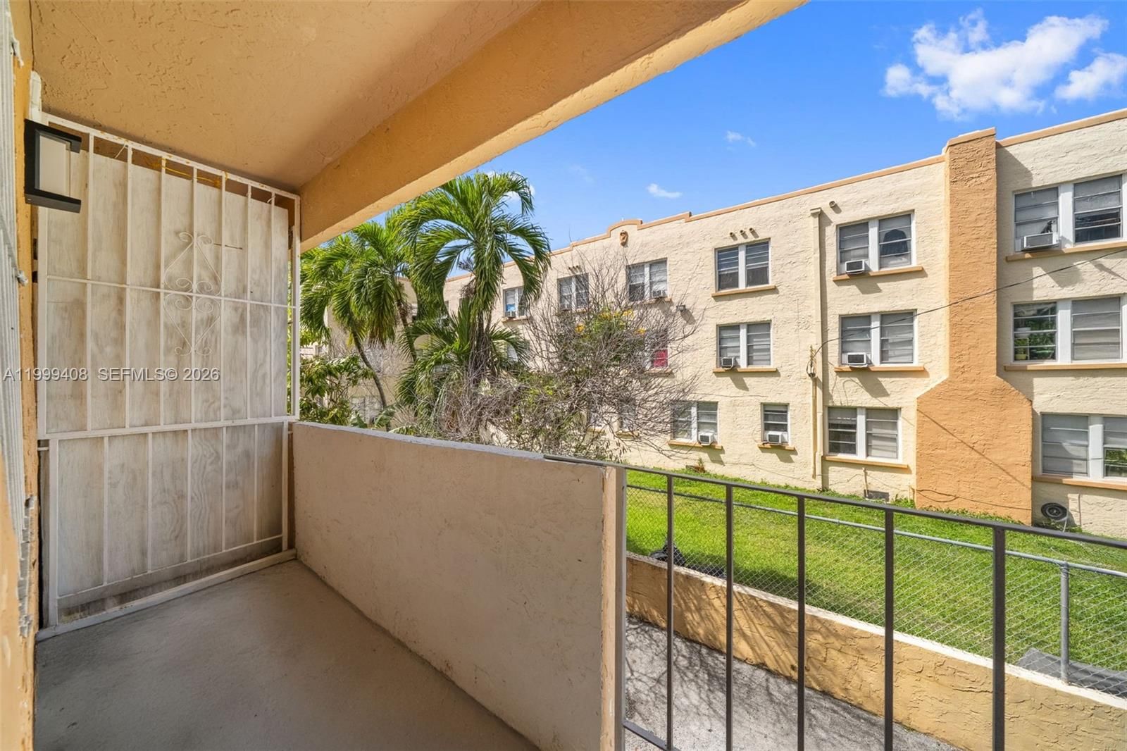 Real estate property located at 515 3rd St #6, Miami-dade, Fifth Avenue Condo, Miami, FL