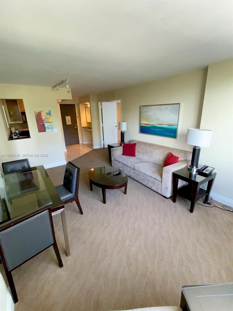 Real estate property located at 2670 Sunrise Blvd #309, Broward, Gallery One Condo, Fort Lauderdale, FL