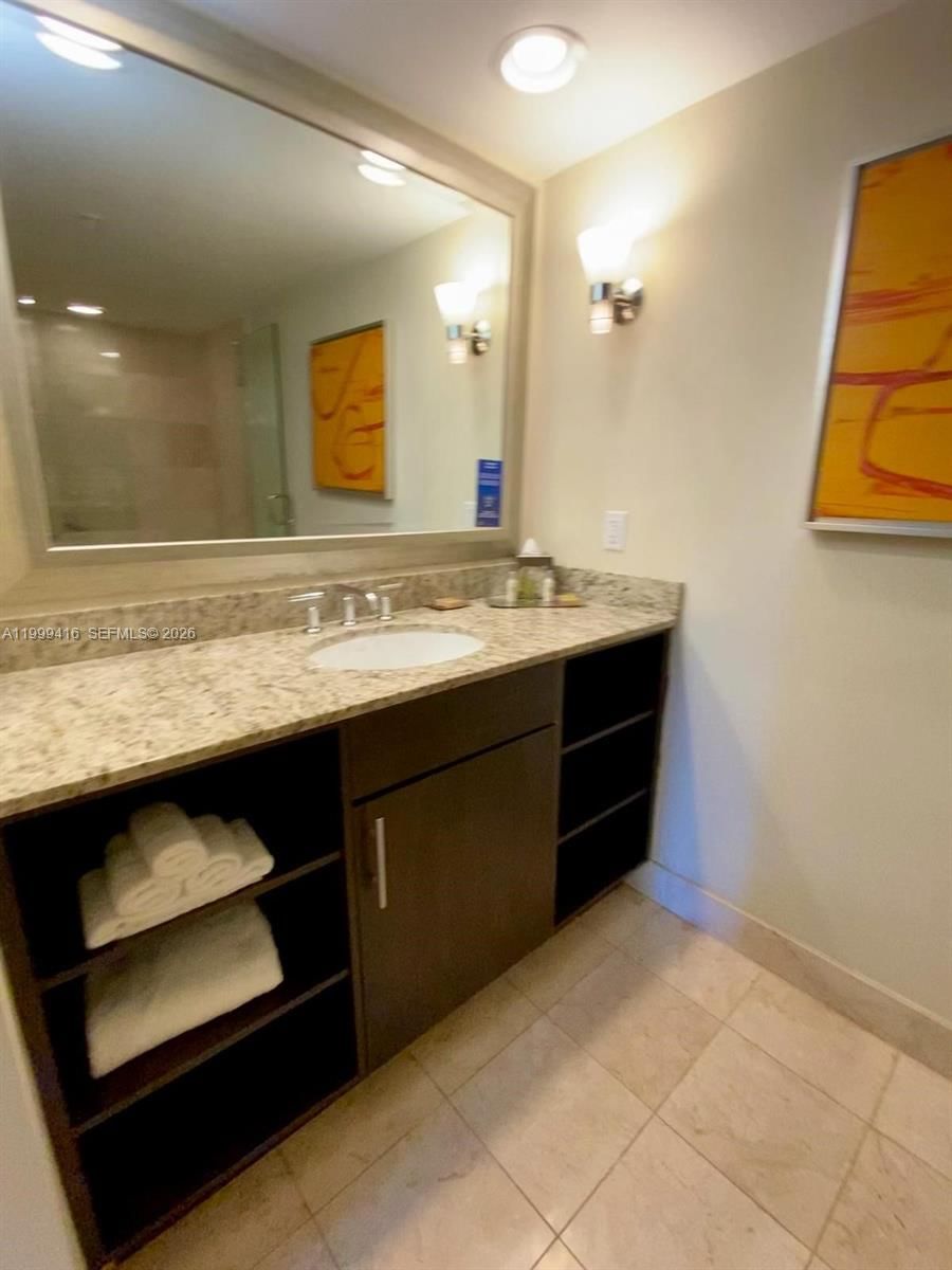 Real estate property located at 2670 Sunrise Blvd #309, Broward, Gallery One Condo, Fort Lauderdale, FL