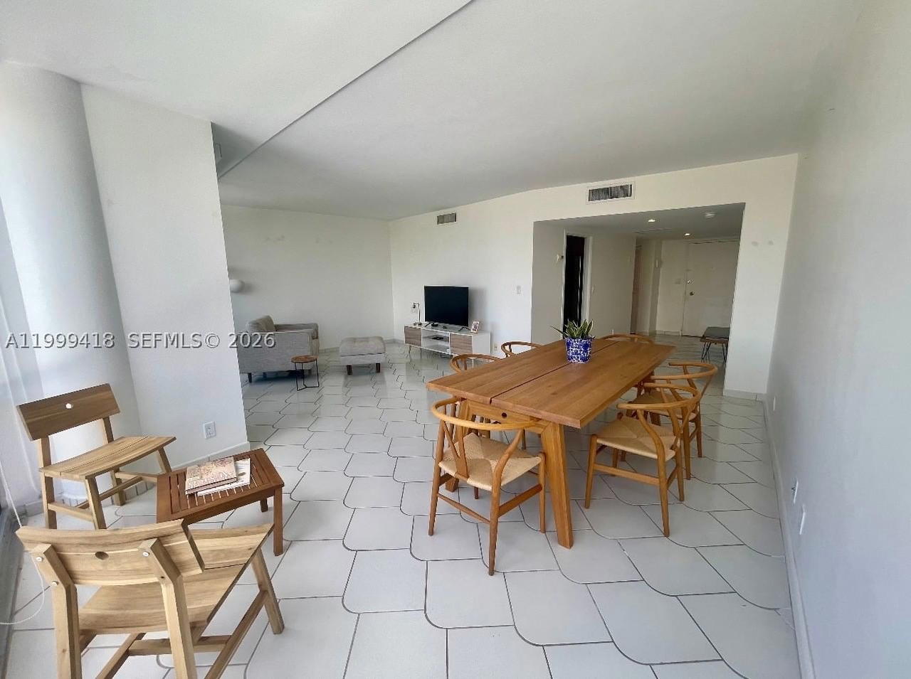 Real estate property located at 900 Bay Dr #311, Miami-dade, King Cole Condo, Miami Beach, FL