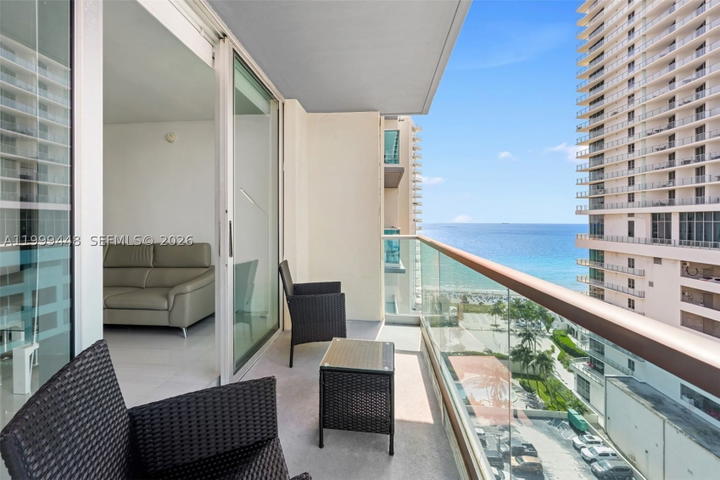 Real estate property located at 4001 Ocean Dr #15B, Broward, Sian Ocean Residences Con, Hollywood, FL
