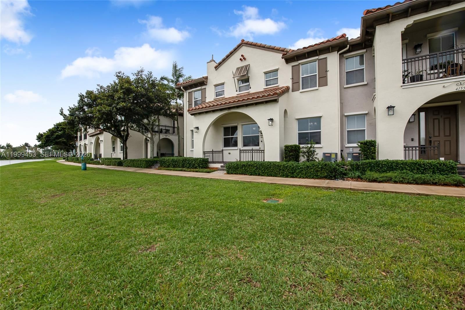 Real estate property located at 4153 Cascada Cir, Broward, Monterra Plat, Cooper City, FL