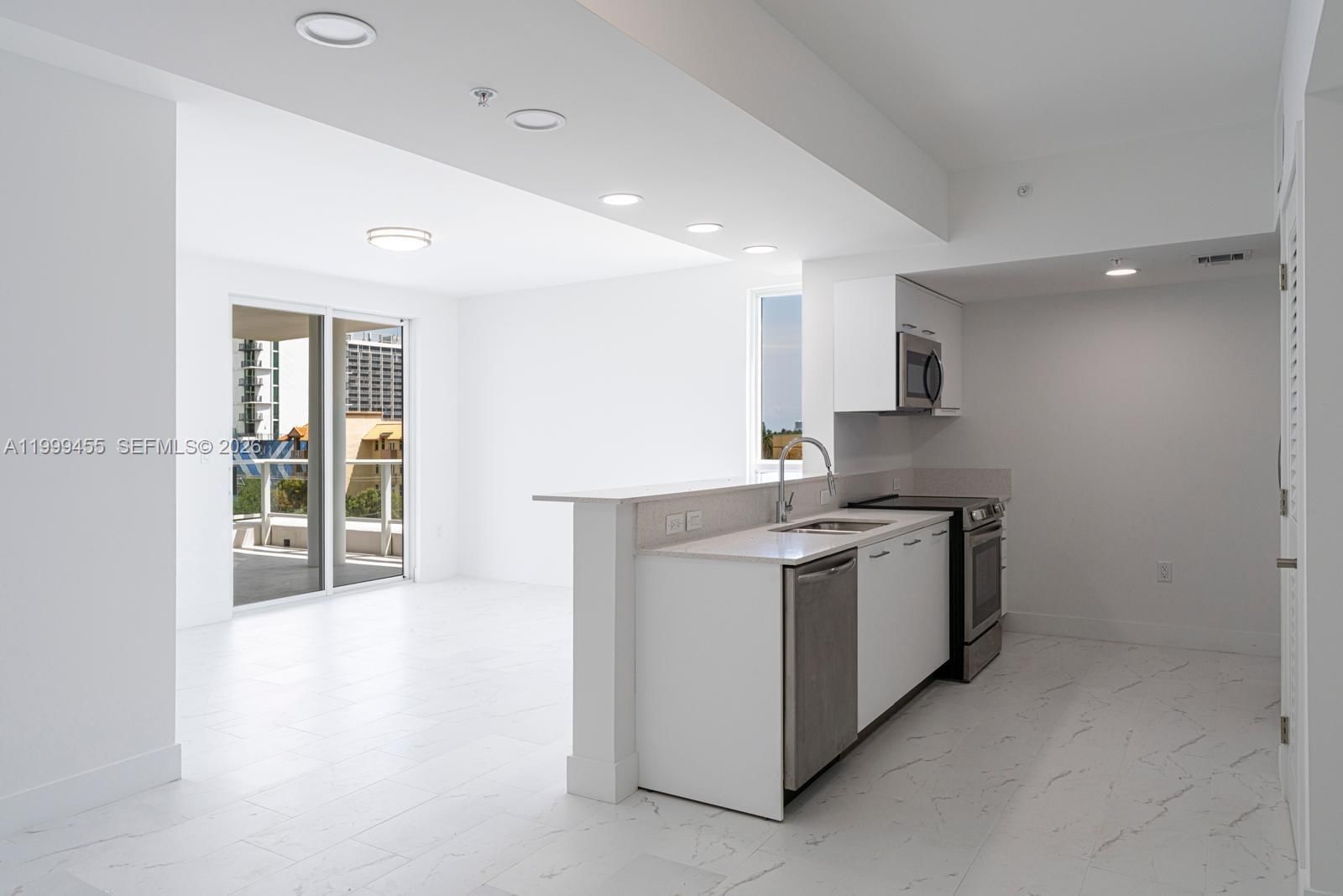 Real estate property located at 1850 Monroe St #410, Broward, Residence On Monroe, Hollywood, FL