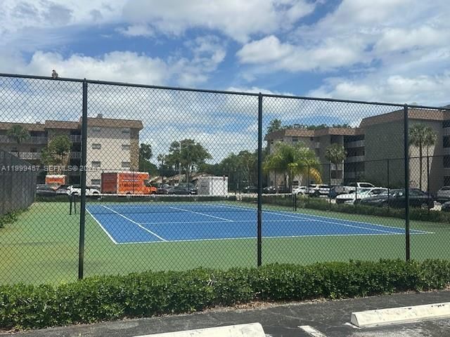 Real estate property located at 2420 81st Ave #403, Broward, Arrowhead Condo No Vii, Davie, FL