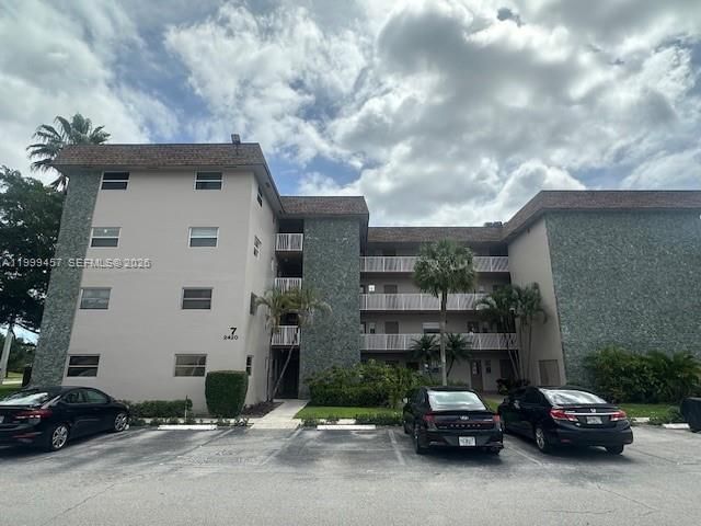 Real estate property located at 2420 81st Ave #403, Broward, Arrowhead Condo No Vii, Davie, FL