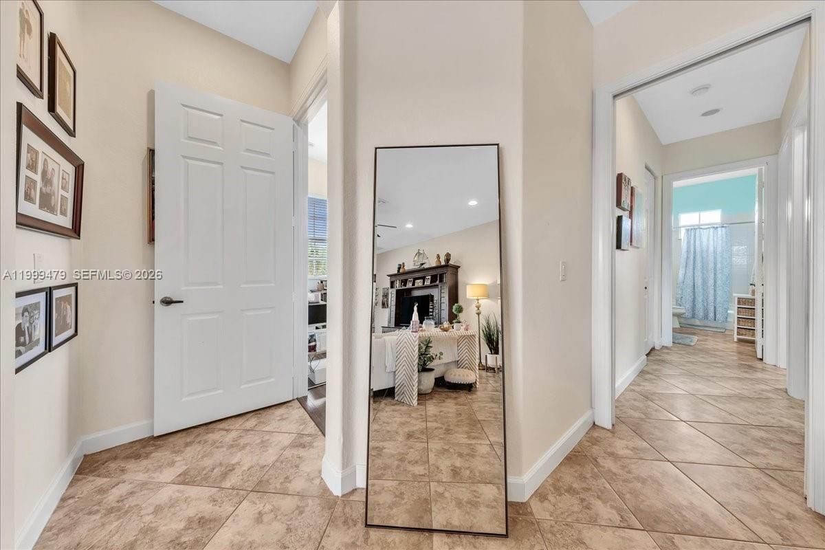 Real estate property located at 8275 127th Ln #34-F, Broward, Cypress Pointe Iv At Hero, Parkland, FL