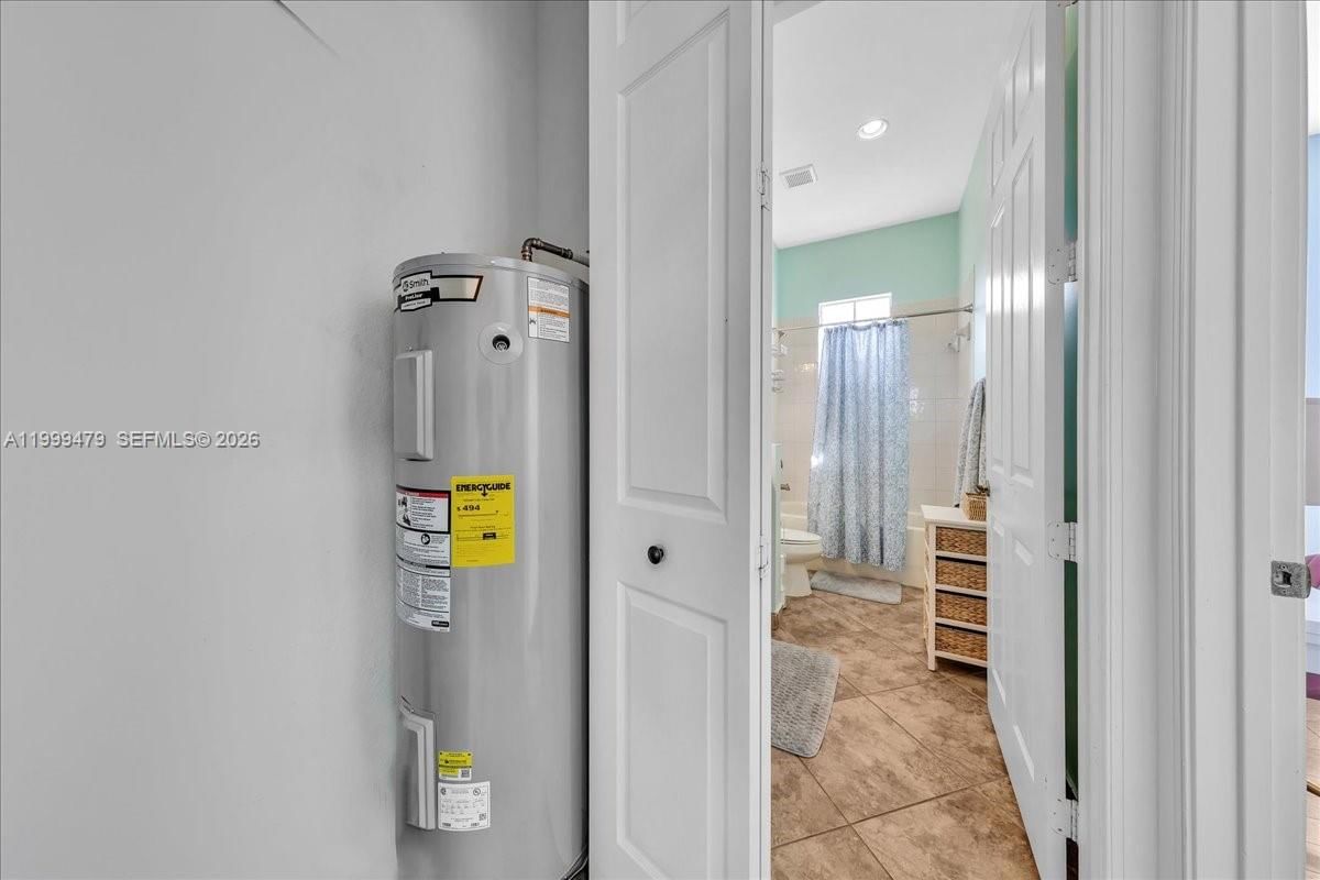 Real estate property located at 8275 127th Ln #34-F, Broward, Cypress Pointe Iv At Hero, Parkland, FL