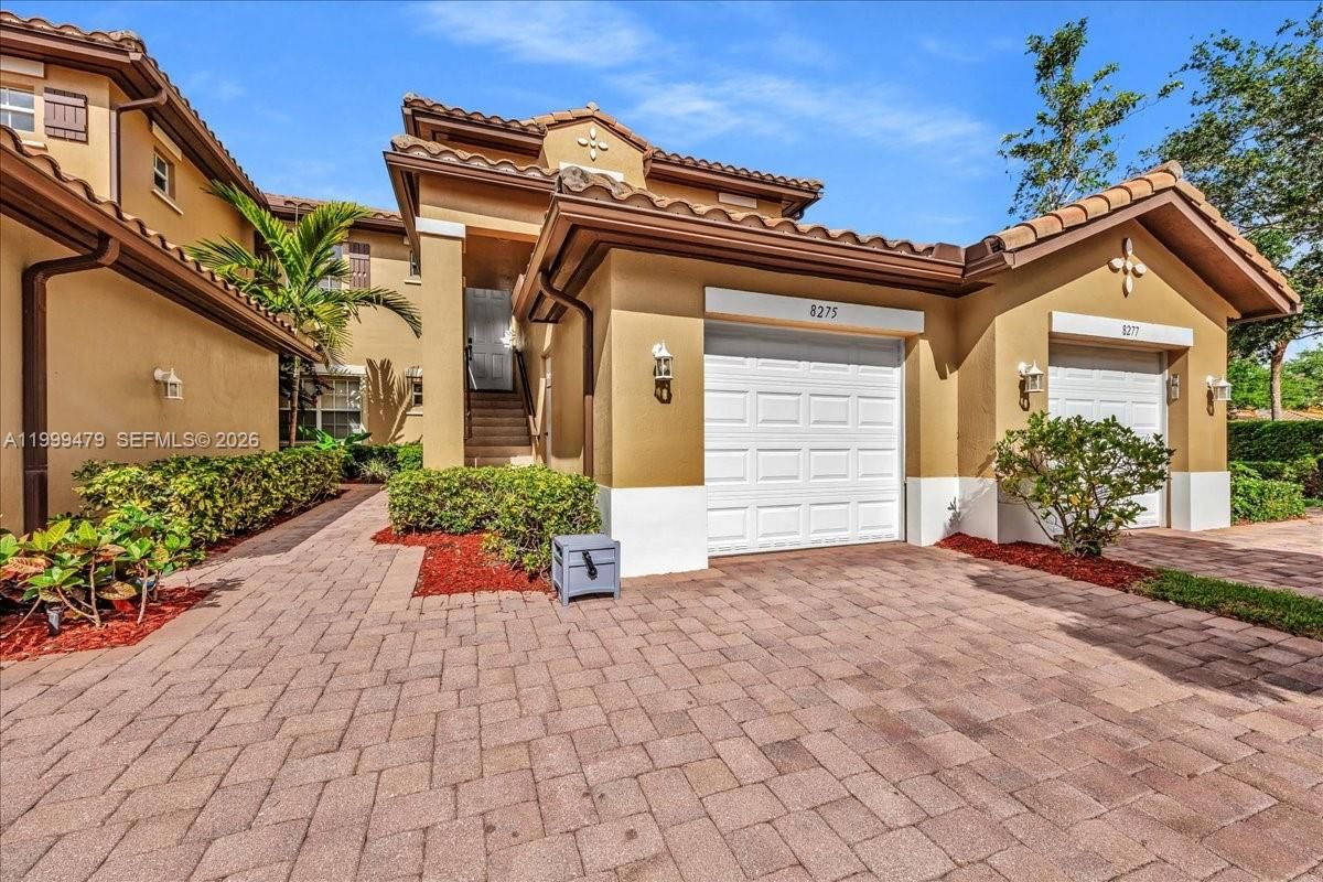 Real estate property located at 8275 127th Ln #34-F, Broward, Cypress Pointe Iv At Hero, Parkland, FL