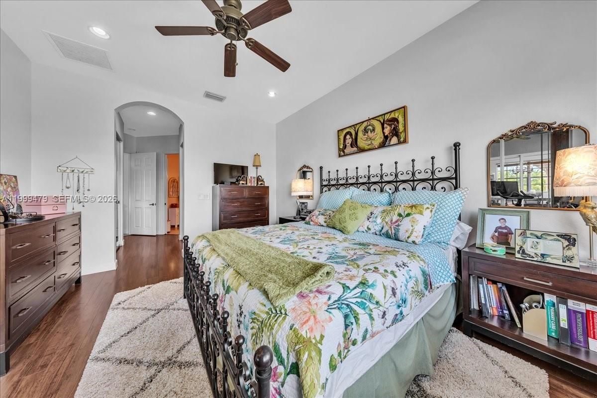 Real estate property located at 8275 127th Ln #34-F, Broward, Cypress Pointe Iv At Hero, Parkland, FL