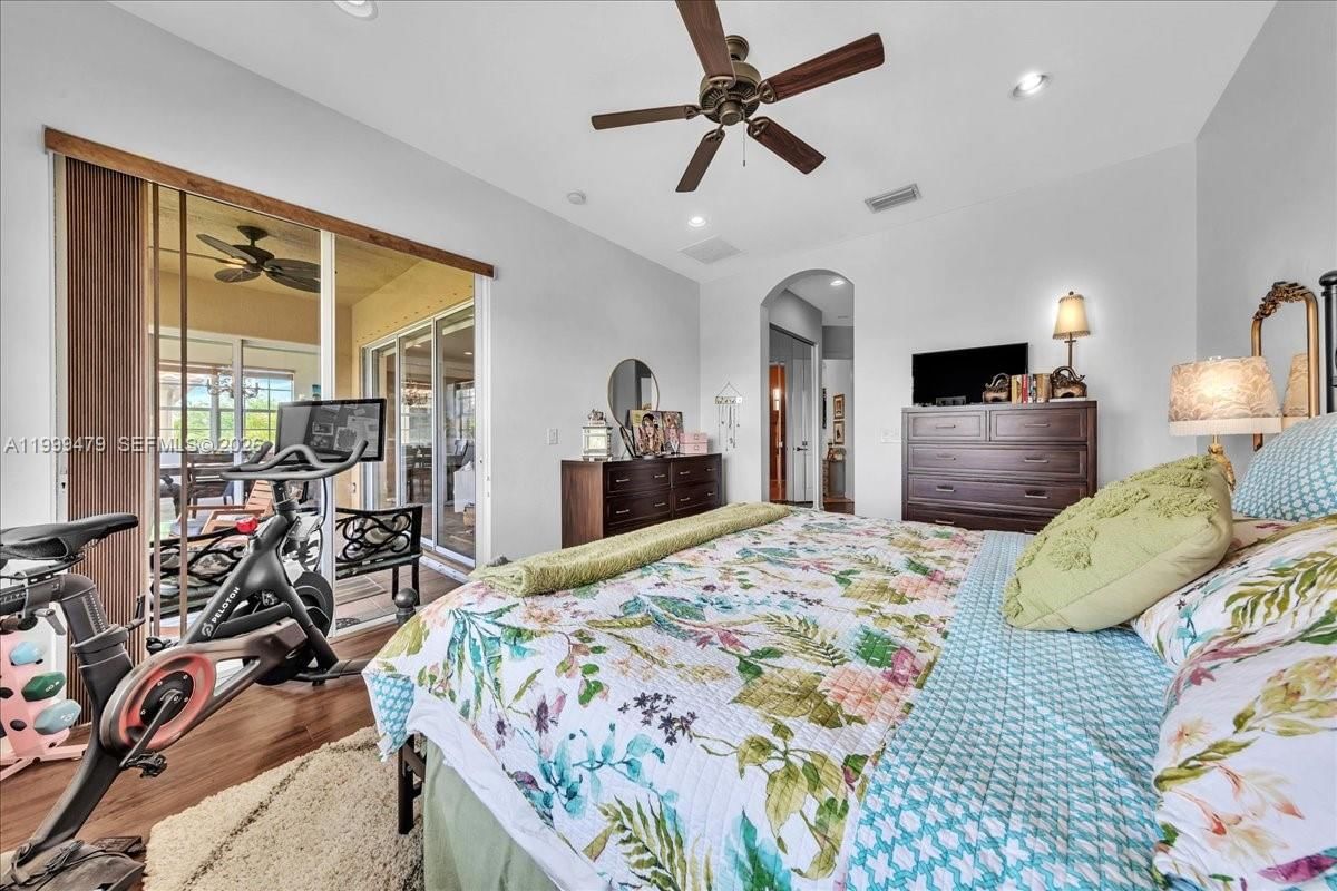 Real estate property located at 8275 127th Ln #34-F, Broward, Cypress Pointe Iv At Hero, Parkland, FL