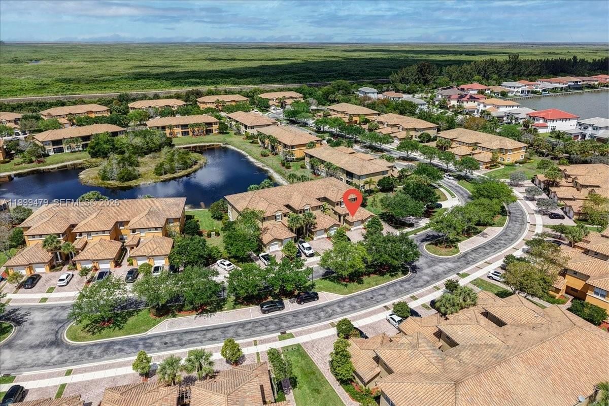 Real estate property located at 8275 127th Ln #34-F, Broward, Cypress Pointe Iv At Hero, Parkland, FL