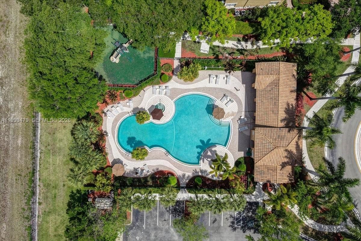 Real estate property located at 8275 127th Ln #34-F, Broward, Cypress Pointe Iv At Hero, Parkland, FL