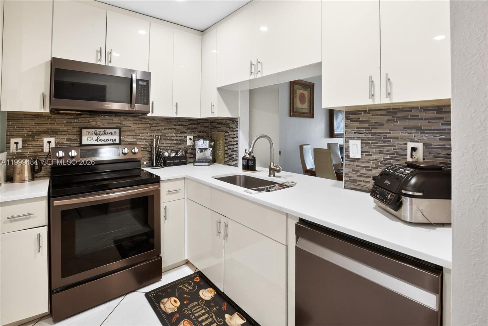 Real estate property located at 6445 Pinehurst Cir W D25, Broward, Wedgewood Condominium, Tamarac, FL