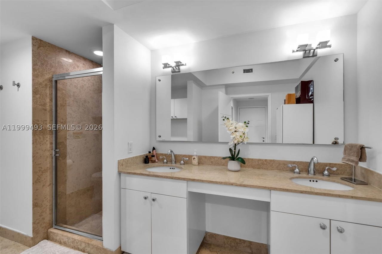 Real estate property located at 4775 Collins Ave #3608, Miami-dade, Green Diamond Condo, Miami Beach, FL