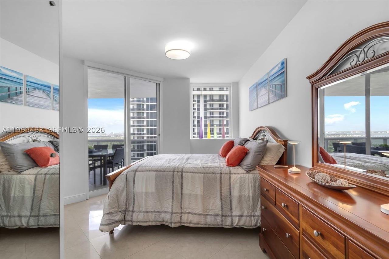 Real estate property located at 4775 Collins Ave #3608, Miami-dade, Green Diamond Condo, Miami Beach, FL