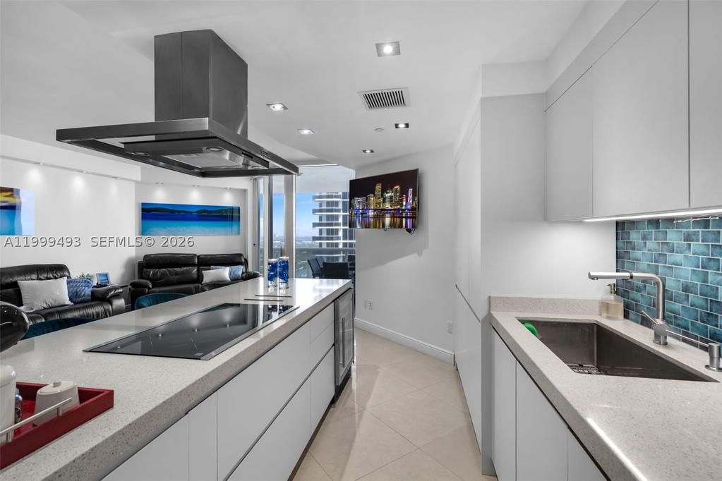 Real estate property located at 4775 Collins Ave #3608, Miami-dade, Green Diamond Condo, Miami Beach, FL