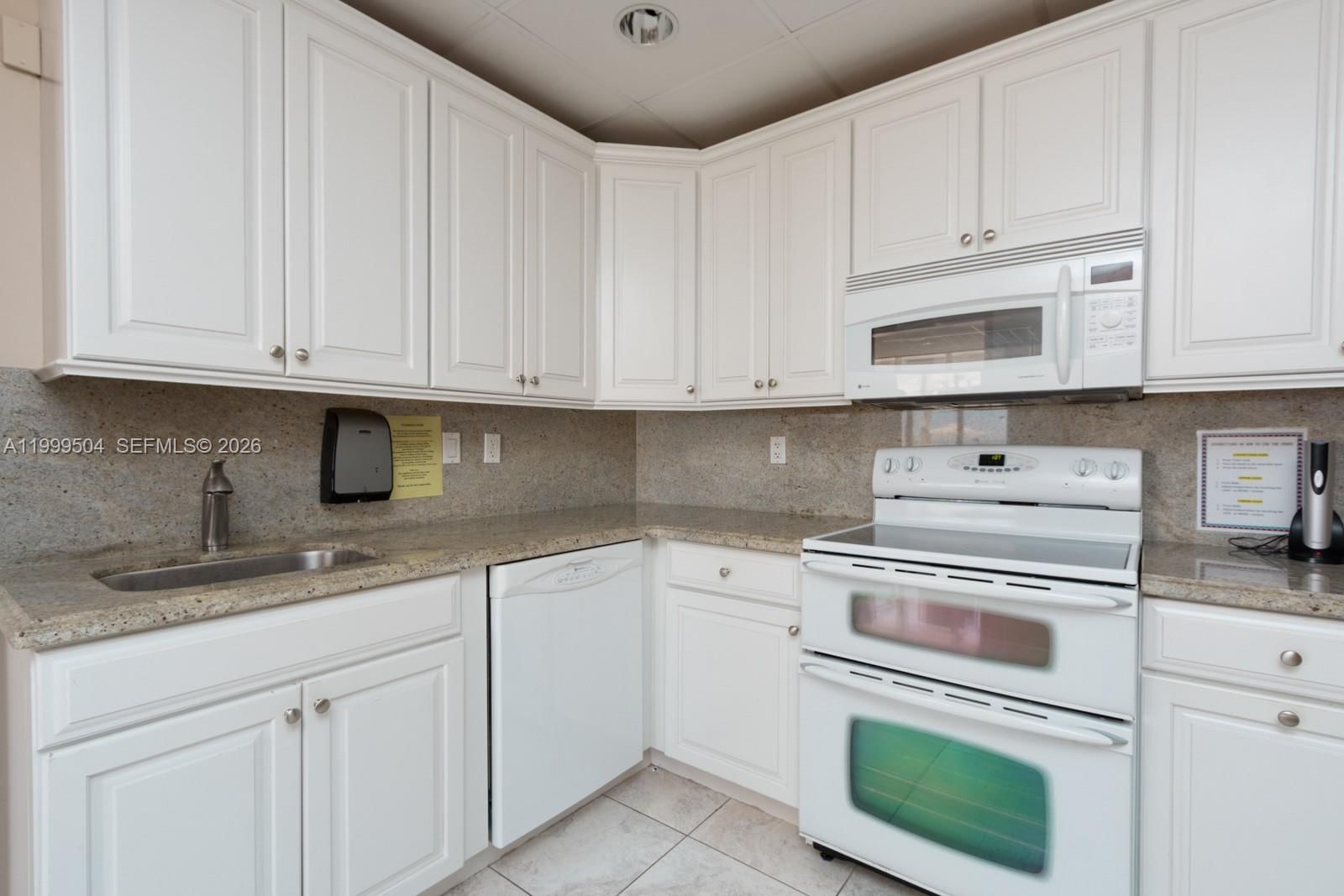 Real estate property located at 1200 Ocean Blvd #8A, Palm Beach, Cloister Beach Towers, Boca Raton, FL
