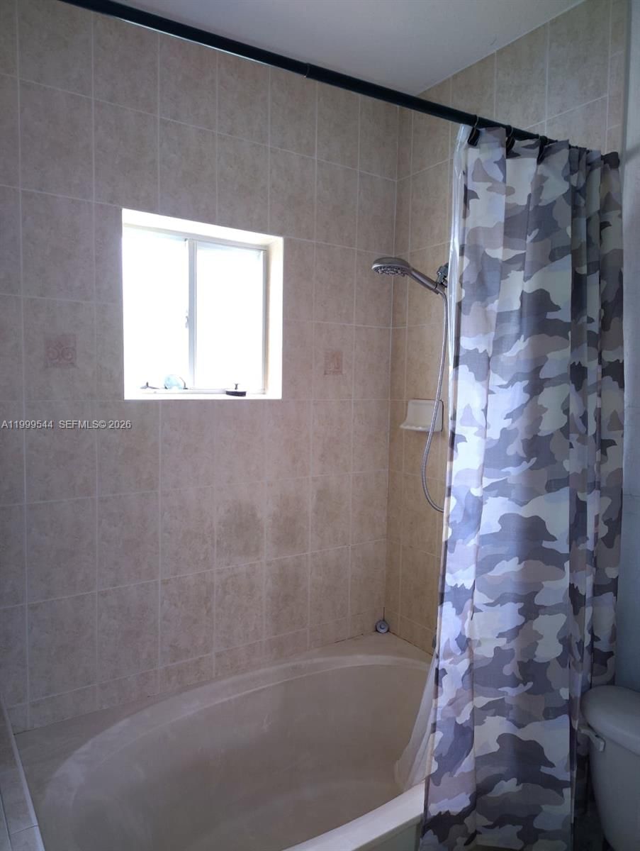 Real estate property located at 7736 197 LN, Miami-dade, North Palm Estate, Hialeah, FL