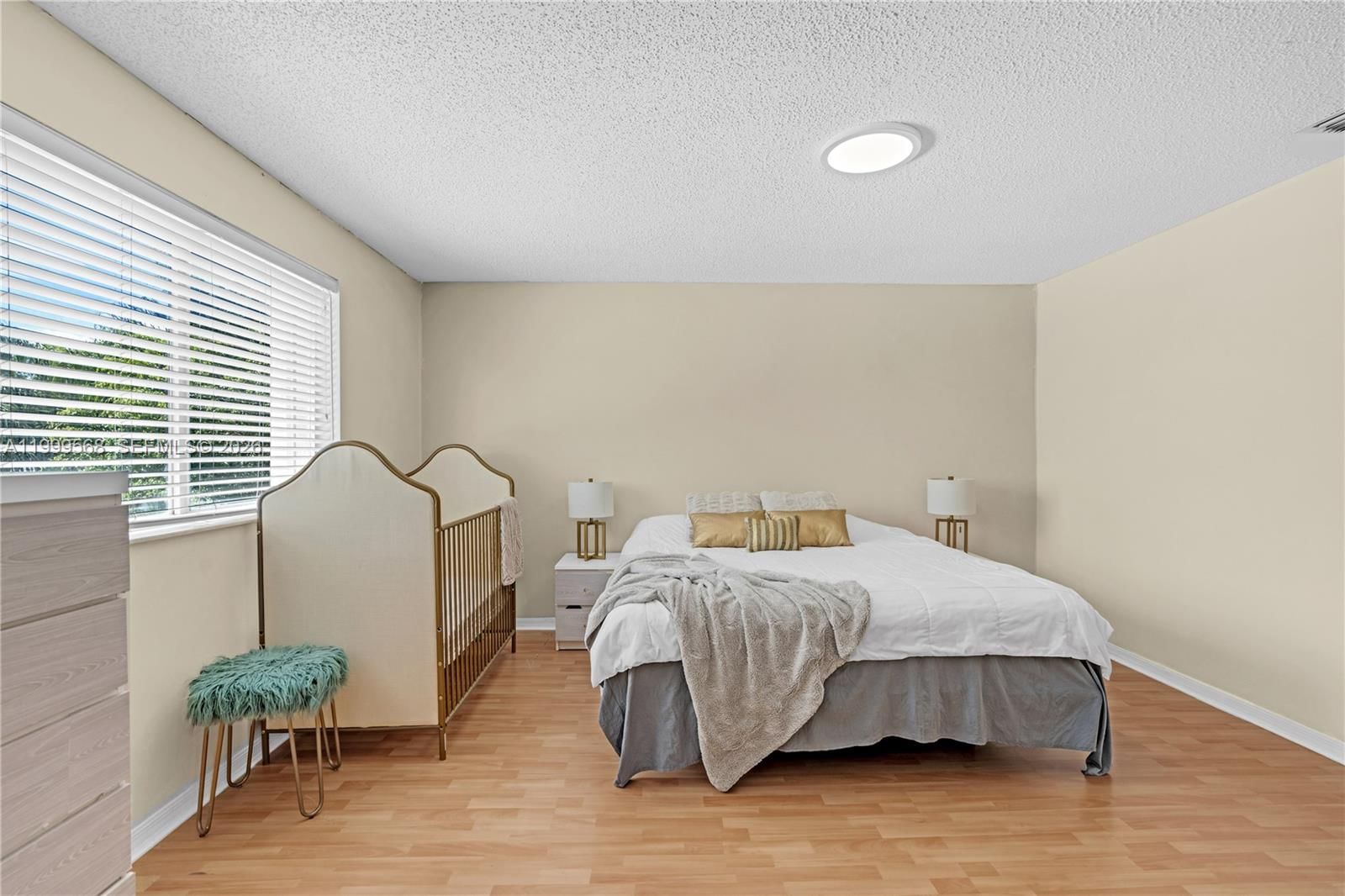 Real estate property located at 13790 174th St, Miami-dade, Weitzer Serena Lakes Esta, Miami, FL