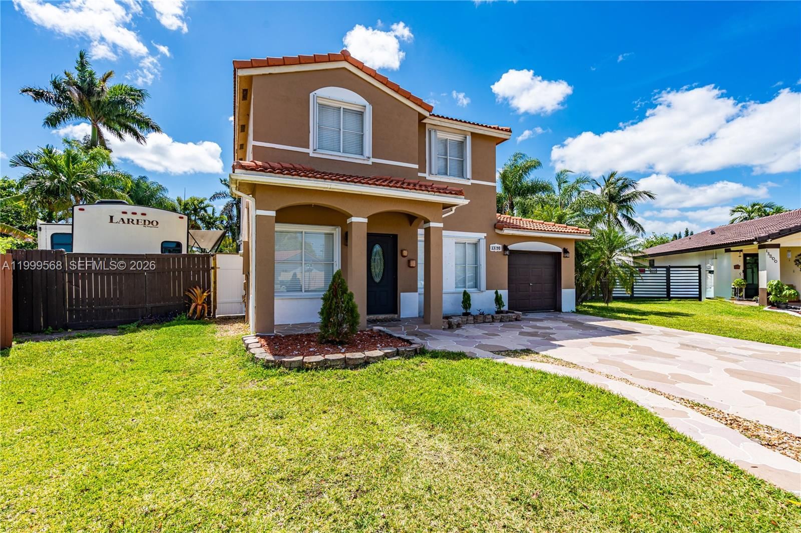 Real estate property located at 13790 174th St, Miami-dade, Weitzer Serena Lakes Esta, Miami, FL