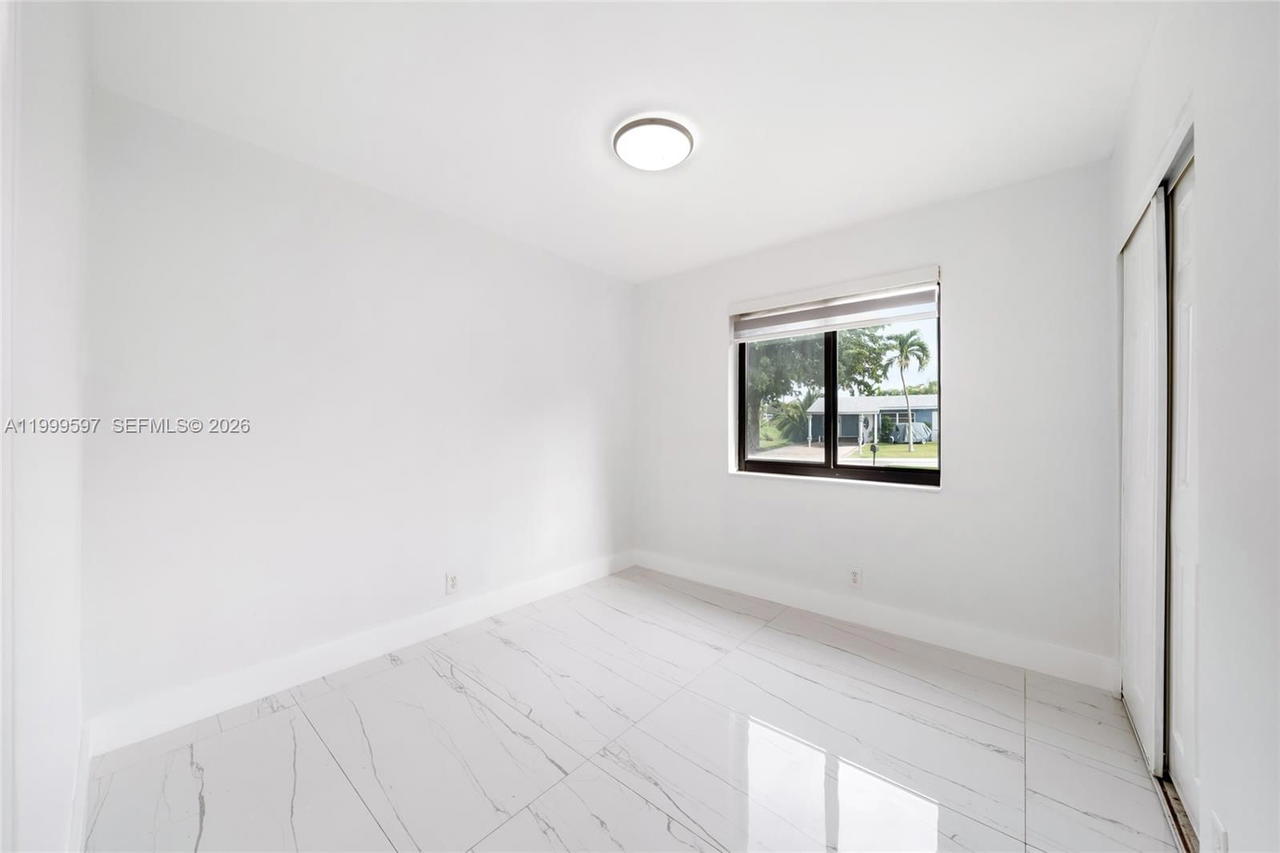 Real estate property located at 2401 45th Ave, Broward, Broadview Park Sec 4, Fort Lauderdale, FL