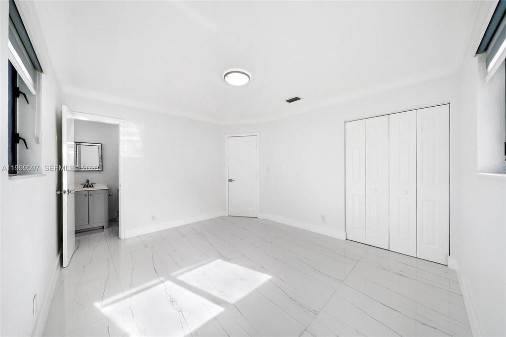 Real estate property located at 2401 45th Ave, Broward, Broadview Park Sec 4, Fort Lauderdale, FL