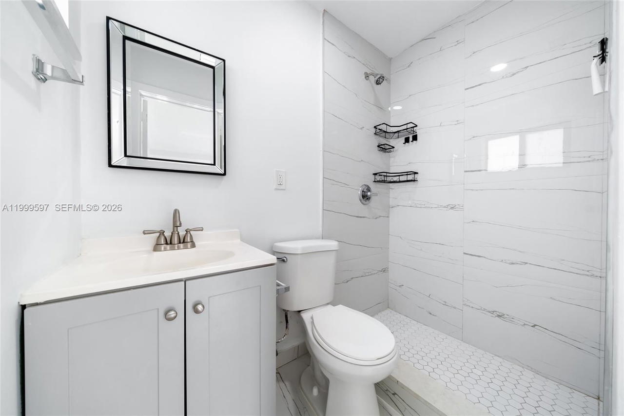 Real estate property located at 2401 45th Ave, Broward, Broadview Park Sec 4, Fort Lauderdale, FL