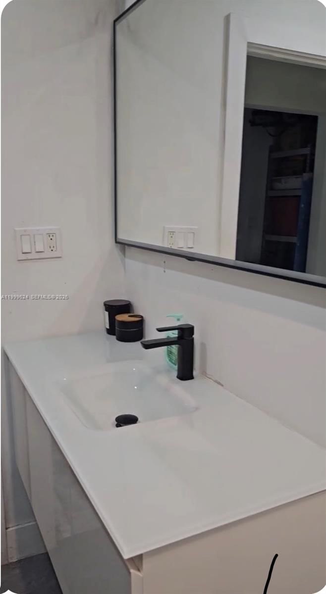 Real estate property located at 3617 Bahama Dr, Broward, Miramar Park Fourth Add, Miramar, FL