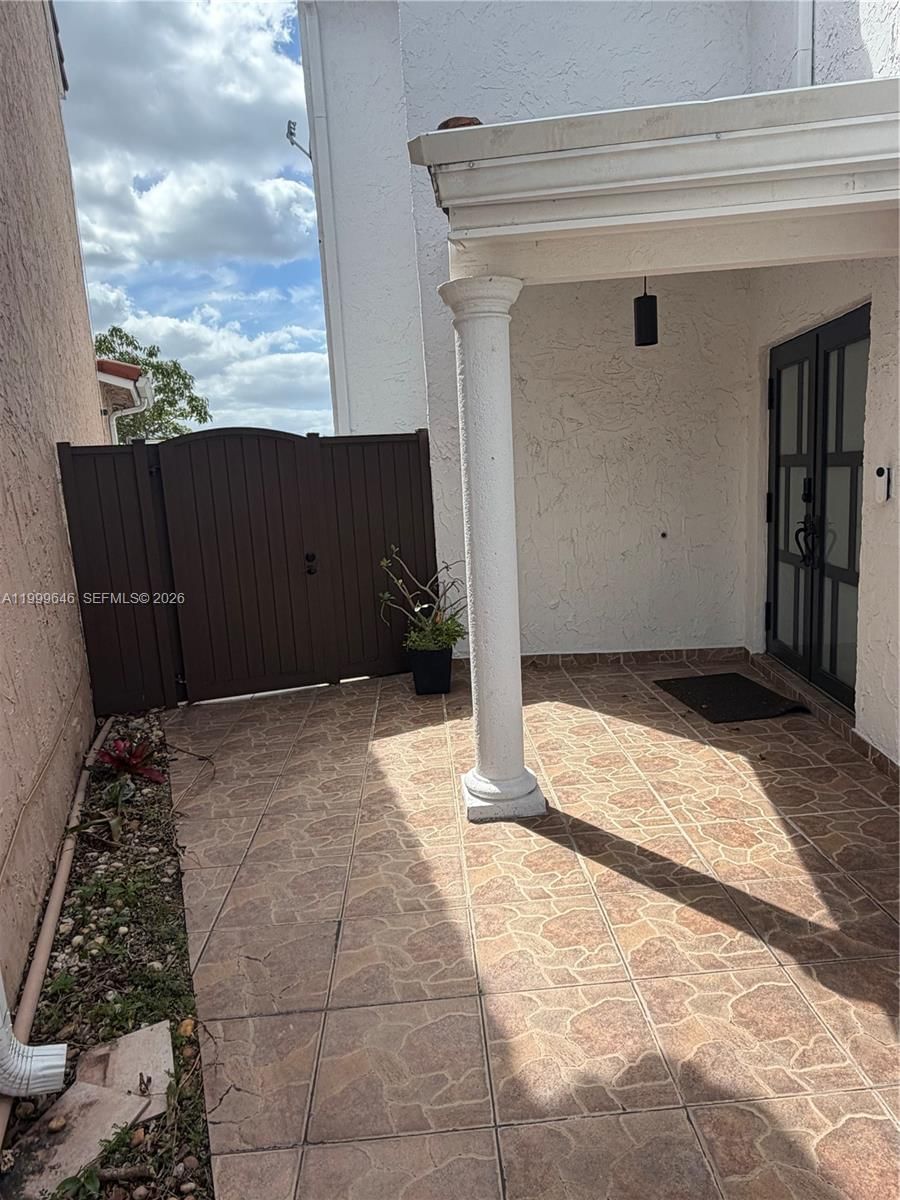 Real estate property located at 13267 9th Ln, Miami-dade, Tamiami Lakes Sec 5, Miami, FL