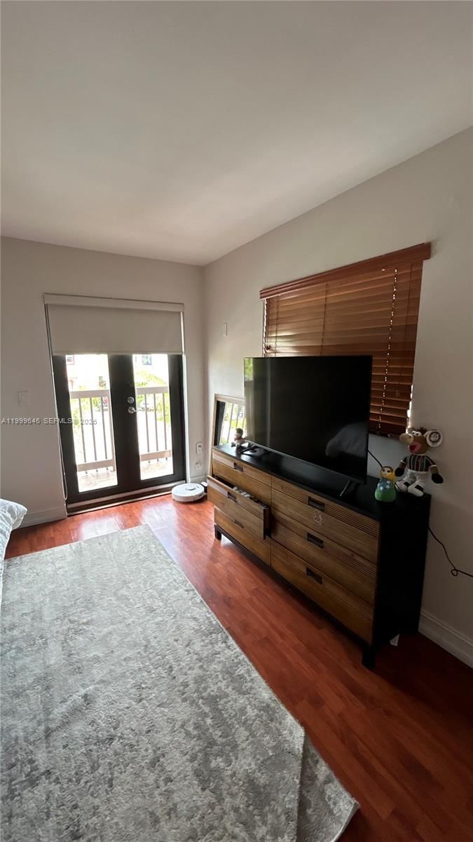 Real estate property located at 13267 9th Ln, Miami-dade, Tamiami Lakes Sec 5, Miami, FL