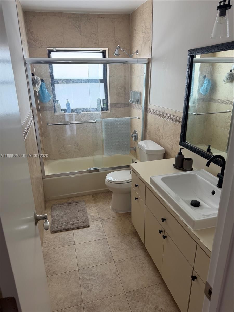 Real estate property located at 13267 9th Ln, Miami-dade, Tamiami Lakes Sec 5, Miami, FL