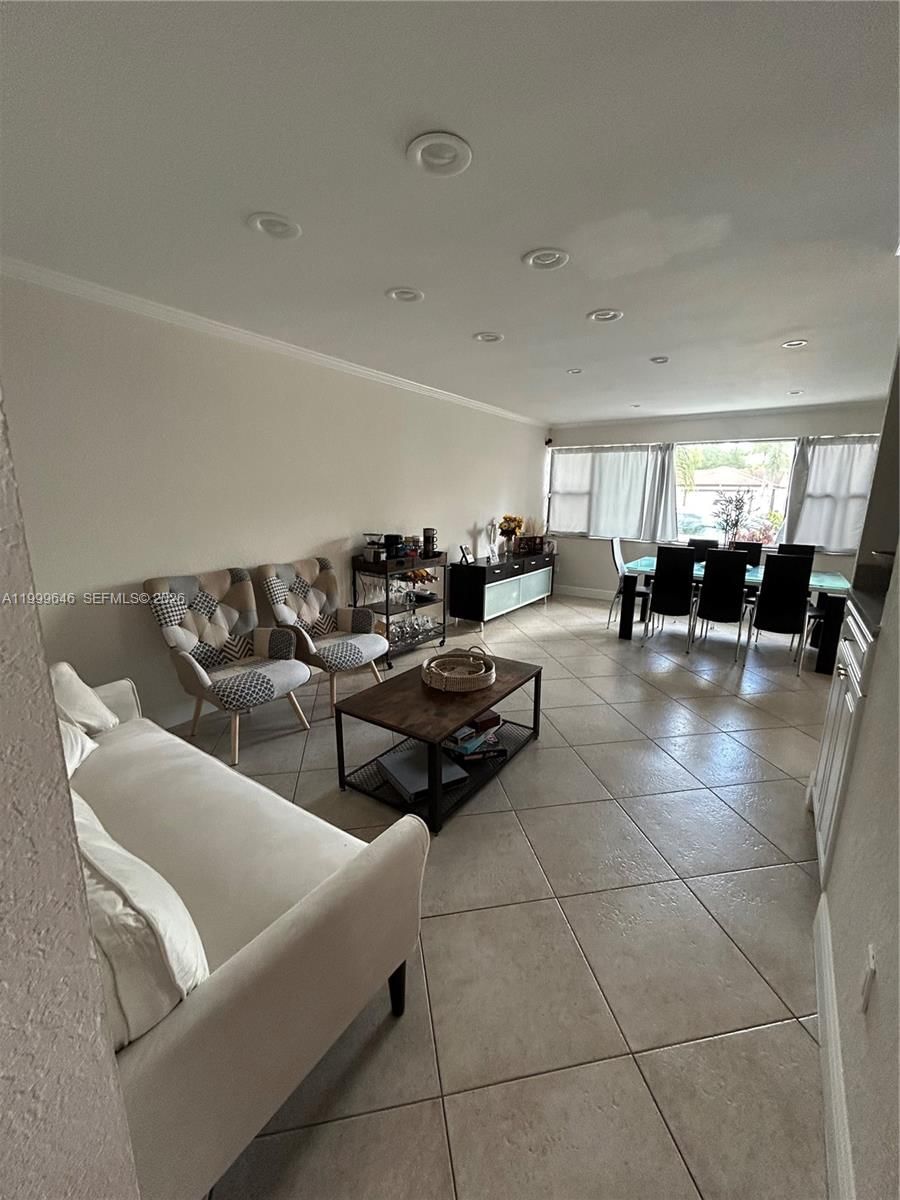 Real estate property located at 13267 9th Ln, Miami-dade, Tamiami Lakes Sec 5, Miami, FL