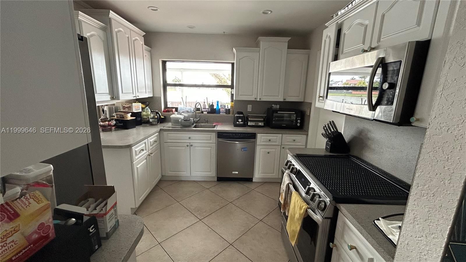 Real estate property located at 13267 9th Ln, Miami-dade, Tamiami Lakes Sec 5, Miami, FL