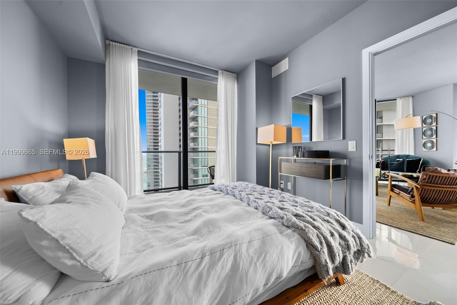 Real estate property located at 501 31st St #2906, Miami-dade, Paraiso Bayviews Condo, Miami, FL