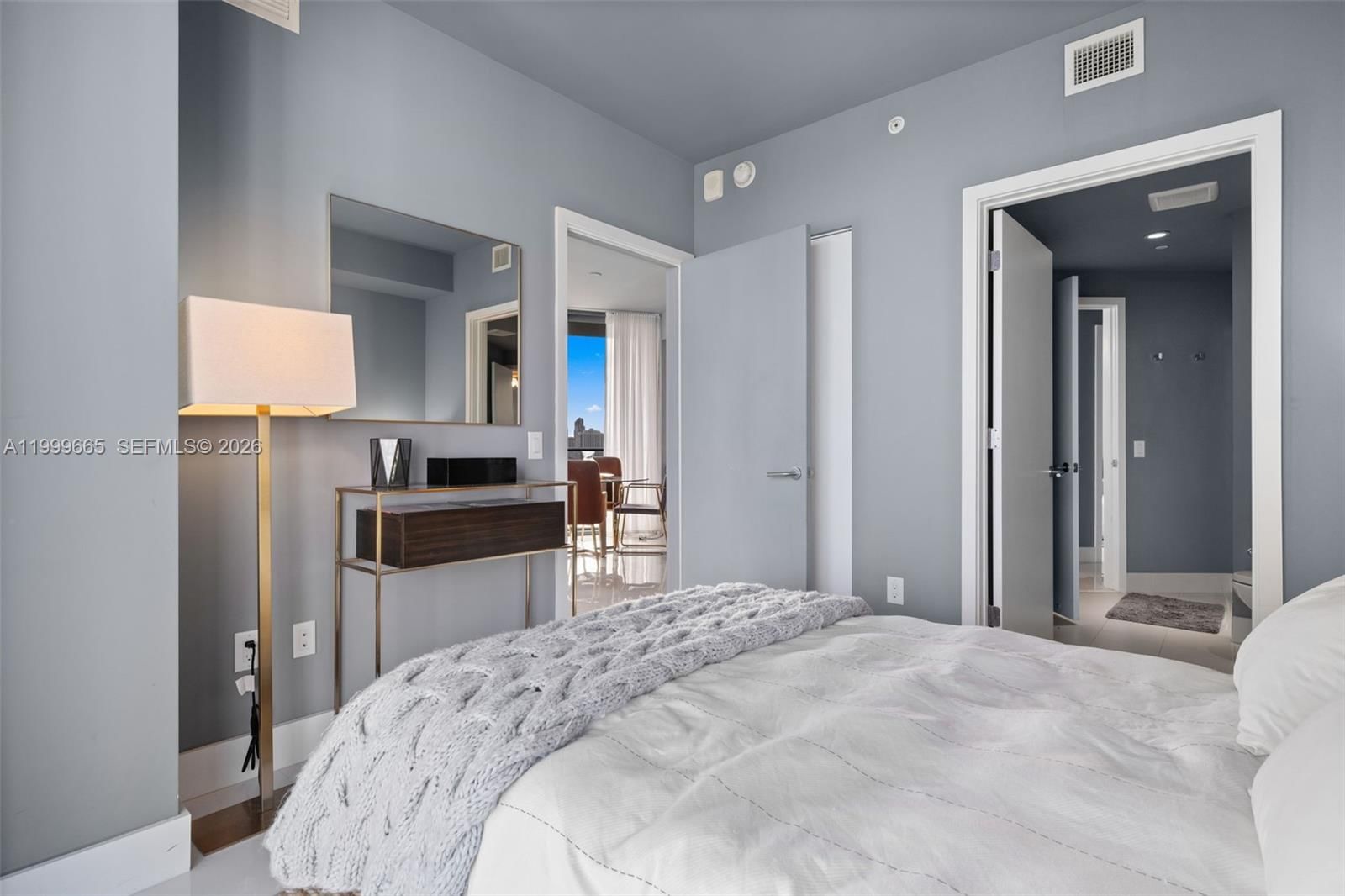 Real estate property located at 501 31st St #2906, Miami-dade, Paraiso Bayviews Condo, Miami, FL