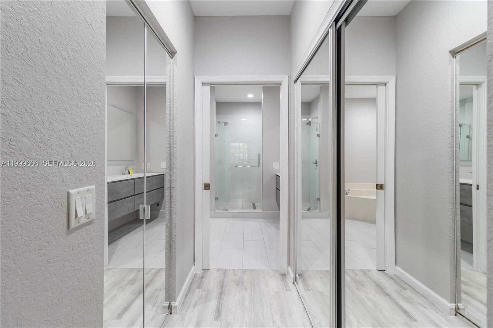 Real estate property located at 1611 Passion Vine Cir #12-2, Broward, Mariposa Pointe At Weston, Weston, FL