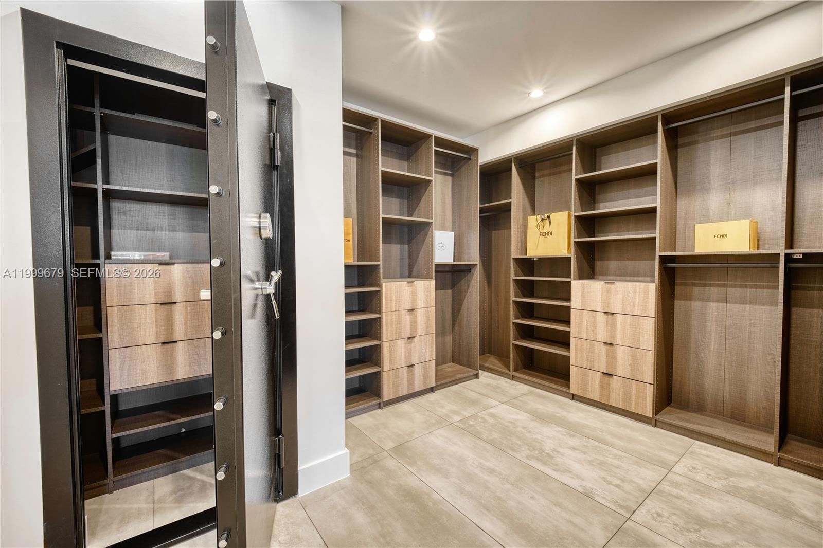 Real estate property located at 2613 Center Ave, Broward, Lauderdale Beach, Fort Lauderdale, FL