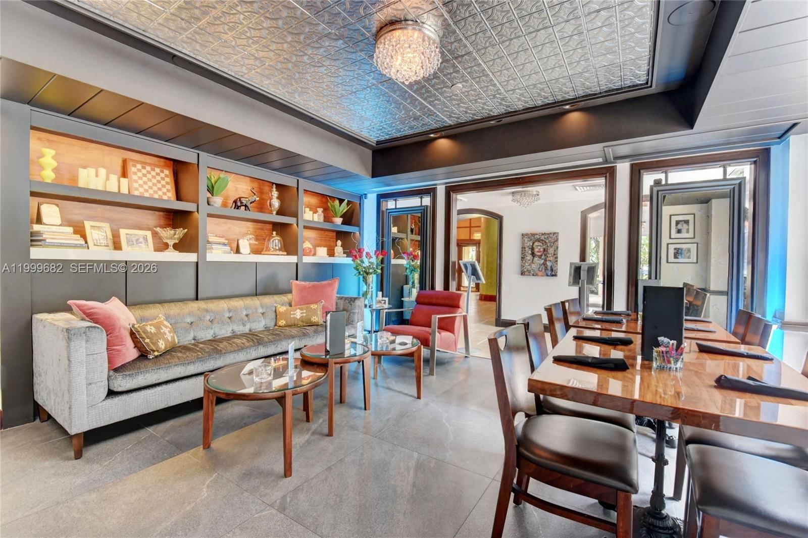 Real estate property located at 2951 Bayshore Dr #1111, Miami-dade, The Mutiny Condo, Miami, FL