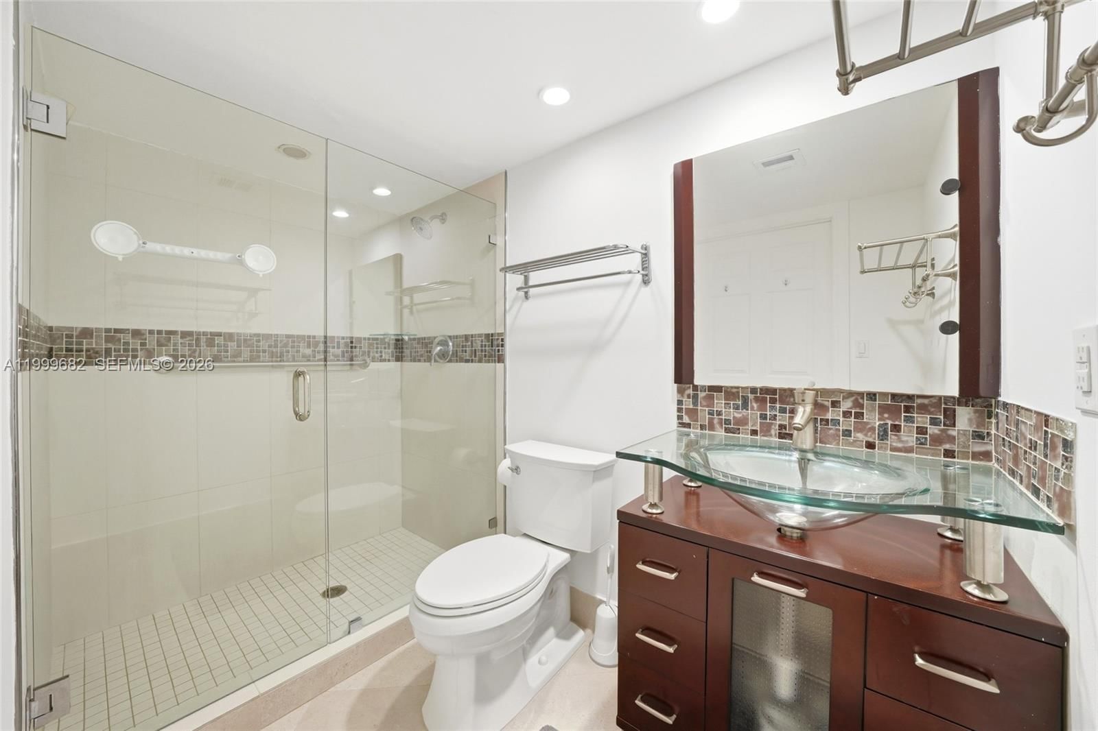 Real estate property located at 2951 Bayshore Dr #1111, Miami-dade, The Mutiny Condo, Miami, FL