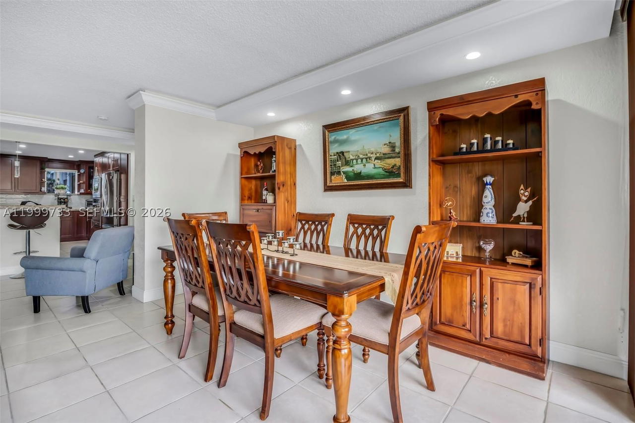 Real estate property located at 9210 Fontainebleau Blvd #104, Miami-dade, Parkview Condo No 1, Miami, FL