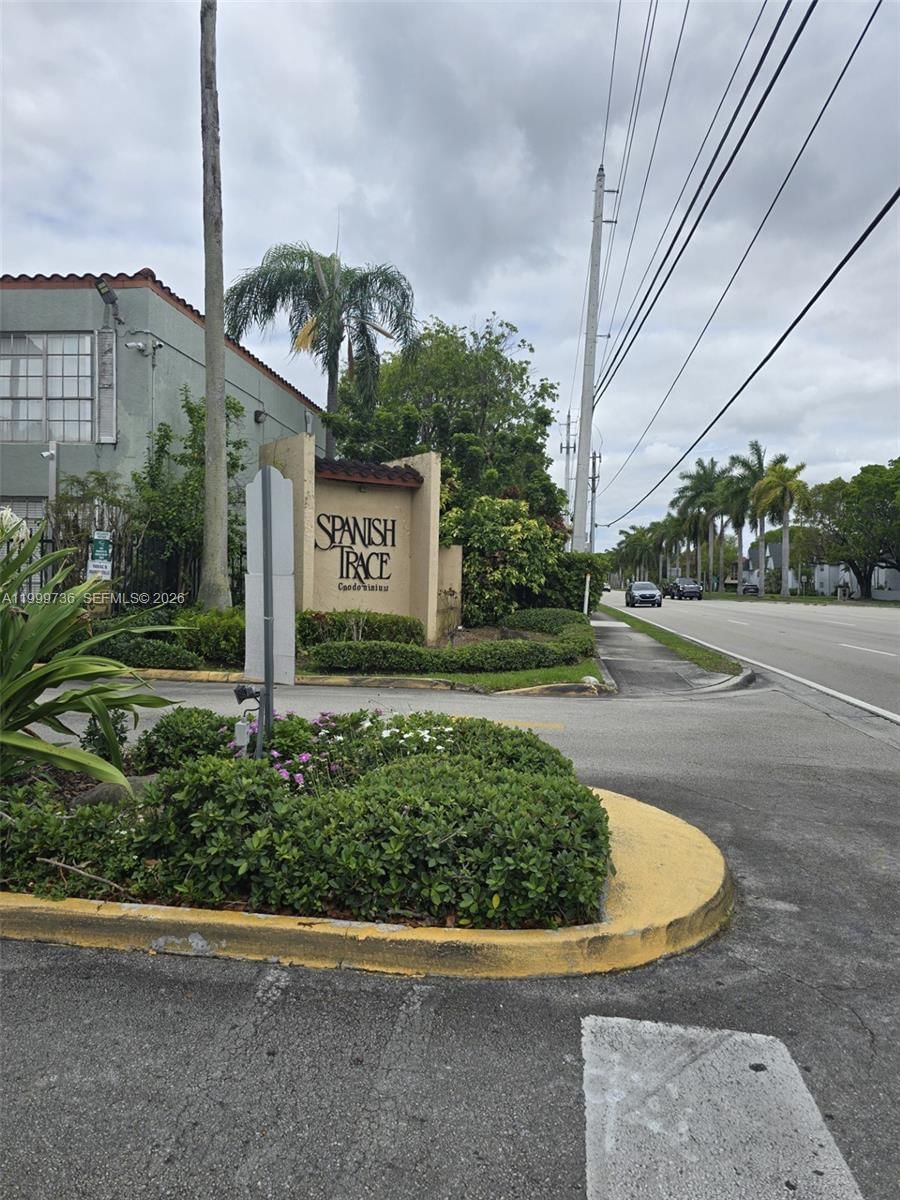Real estate property located at 10786 Kendall Dr D5, Miami-dade, Spanish Trace Condo, Miami, FL