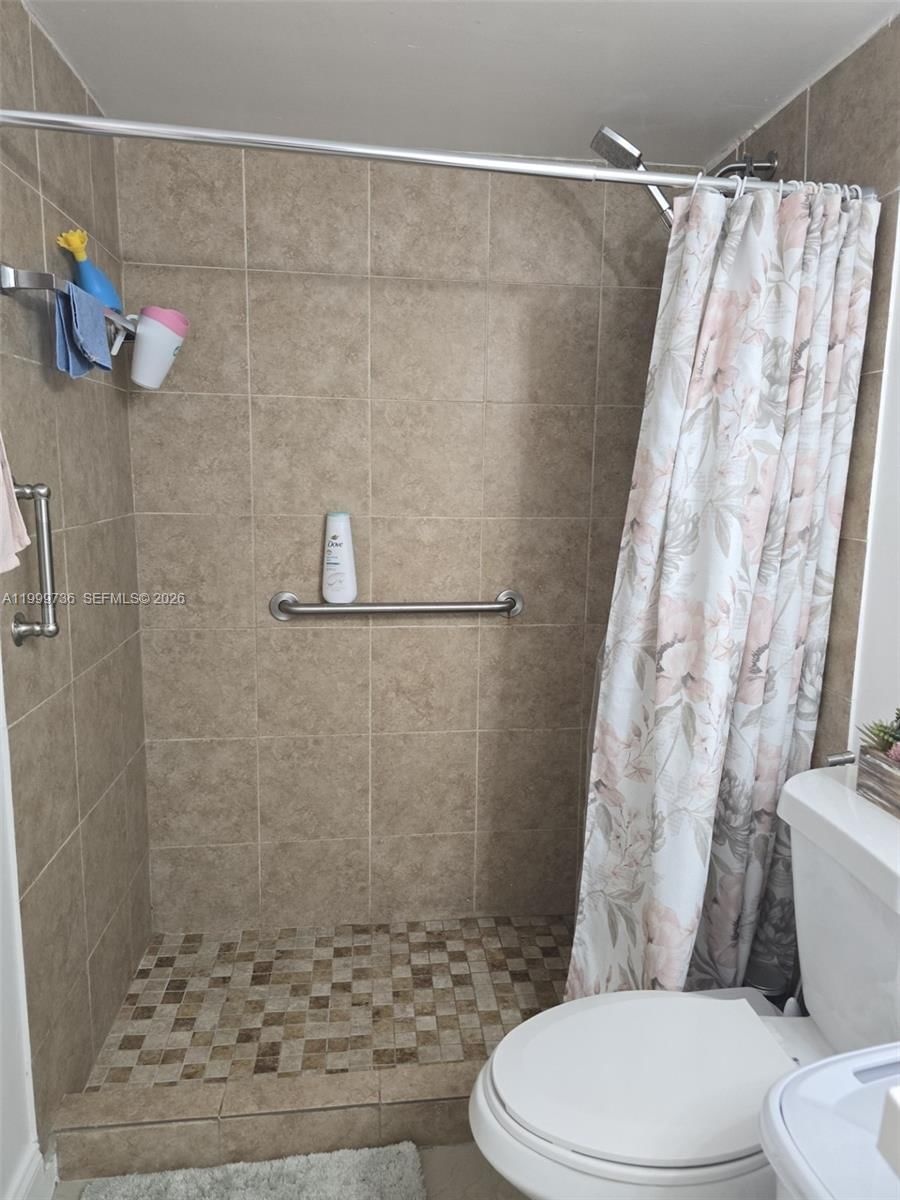 Real estate property located at 10786 Kendall Dr D5, Miami-dade, Spanish Trace Condo, Miami, FL