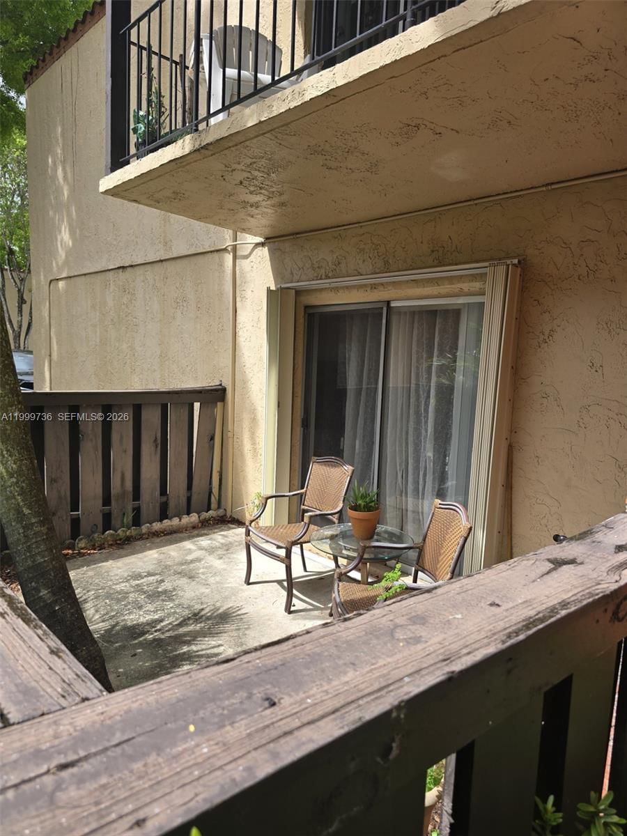 Real estate property located at 10786 Kendall Dr D5, Miami-dade, Spanish Trace Condo, Miami, FL