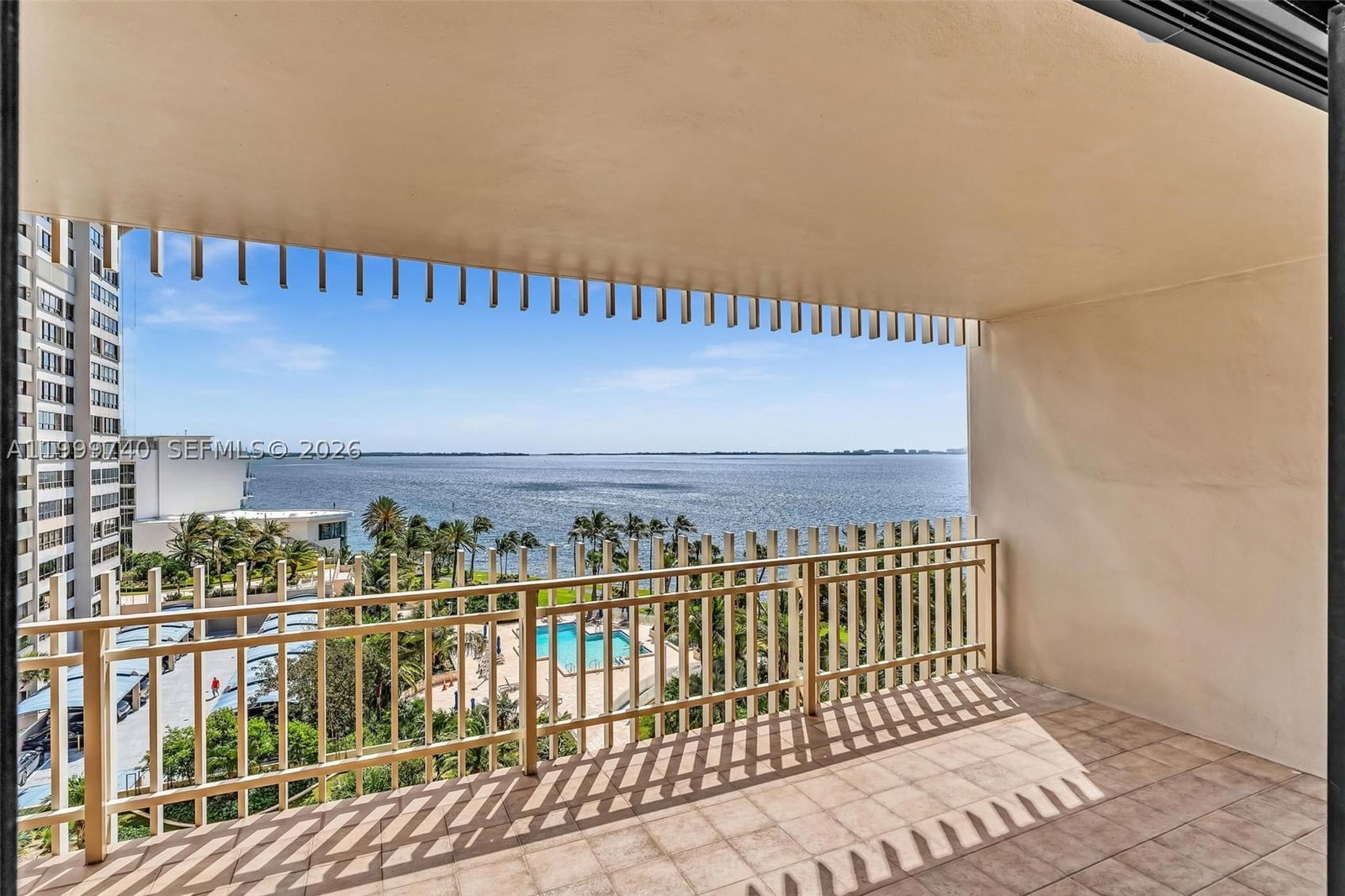 Real estate property located at 2 Grove Isle Dr B805, Miami-dade, Grove Isle Condo, Miami, FL