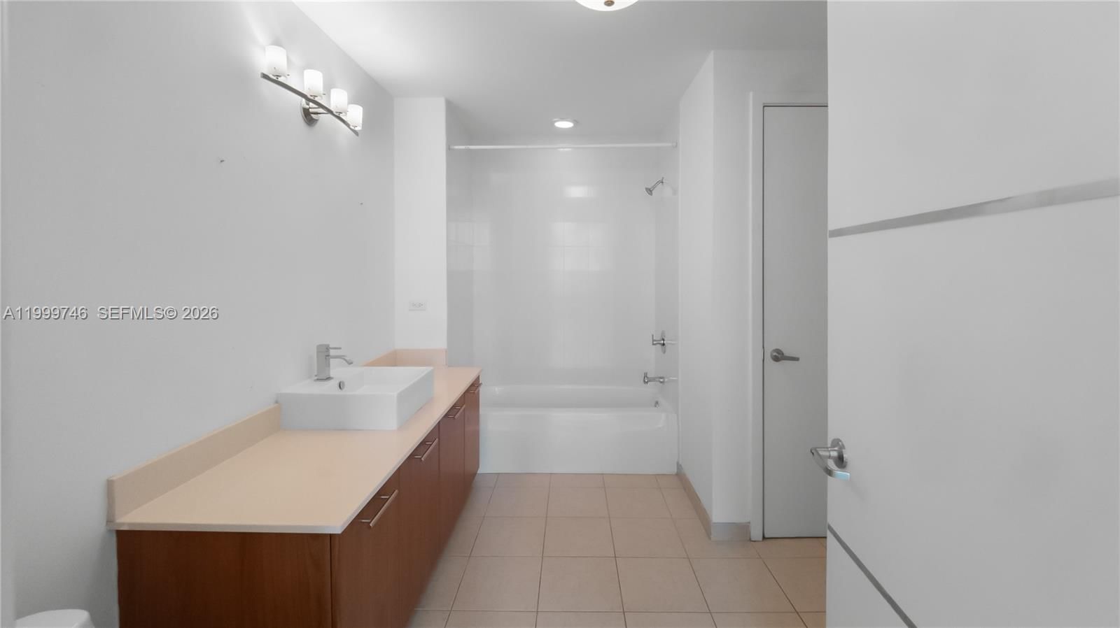 Real estate property located at 3301 1st Ave H1612, Miami-dade, Four Midtown Miami Condo, Miami, FL