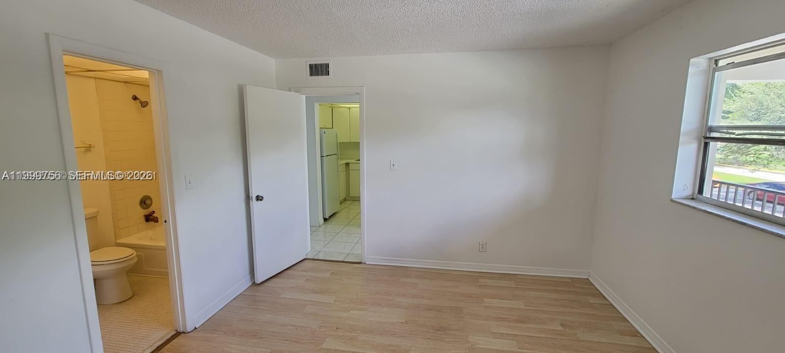 Real estate property located at 7910 Colony Cir N #204, Broward, Versailles Gardens Condo, Tamarac, FL