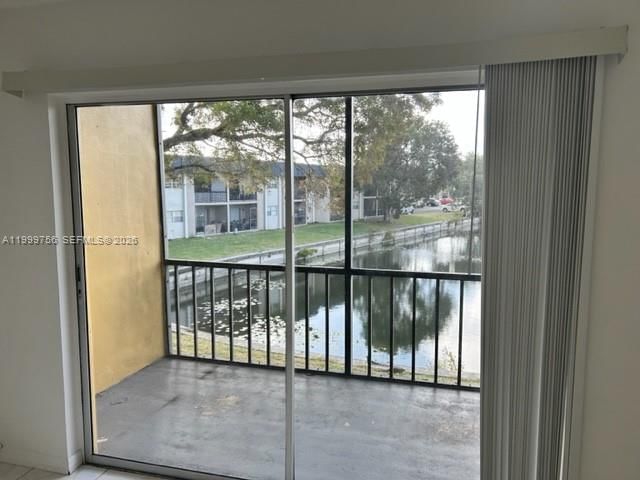Real estate property located at 7910 Colony Cir N #204, Broward, Versailles Gardens Condo, Tamarac, FL