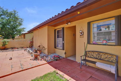 Real estate property located at 8618 148th Pl, Miami-dade, Kendale Lakes West Townho, Miami, FL