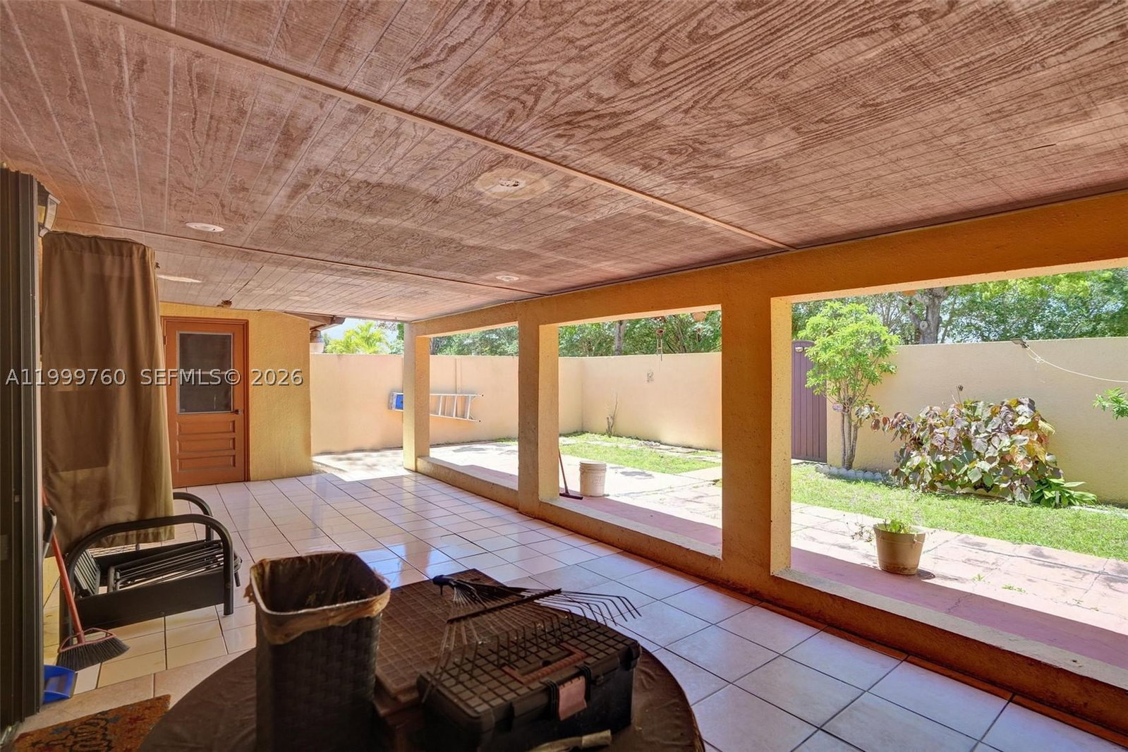Real estate property located at 8618 148th Pl, Miami-dade, Kendale Lakes West Townho, Miami, FL